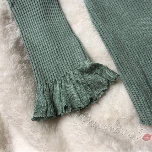 {LIMITED} Silk Knit Scoop Neck 3/4 Sleeve Top - Picture 3 of 8